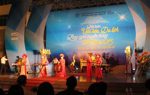 Khai mạc Liên hoan văn hóa, du lịch làng nghề truyền thống Hà Nội